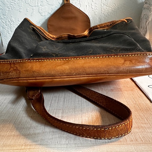 ❌ SOLD ❌ Louis Vuitton montsouris backpack - Picture 11 of 14